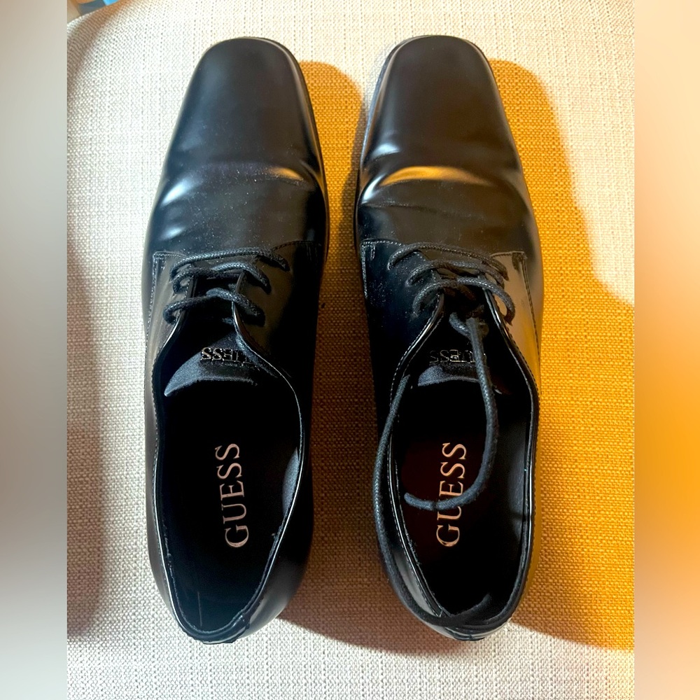 GUESS Dress Shoes